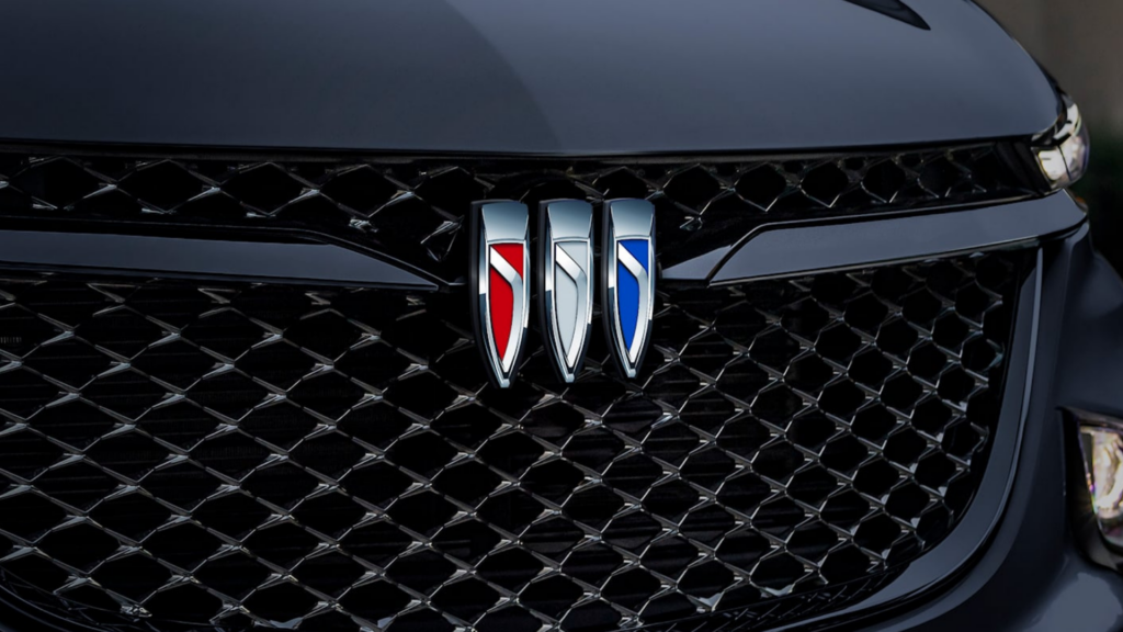 Repasamos la historia del trishield (triple escudo) en el logo de Buick a raíz de la filtración del nuevo diseño para 2022 de la marca de coches de lujo